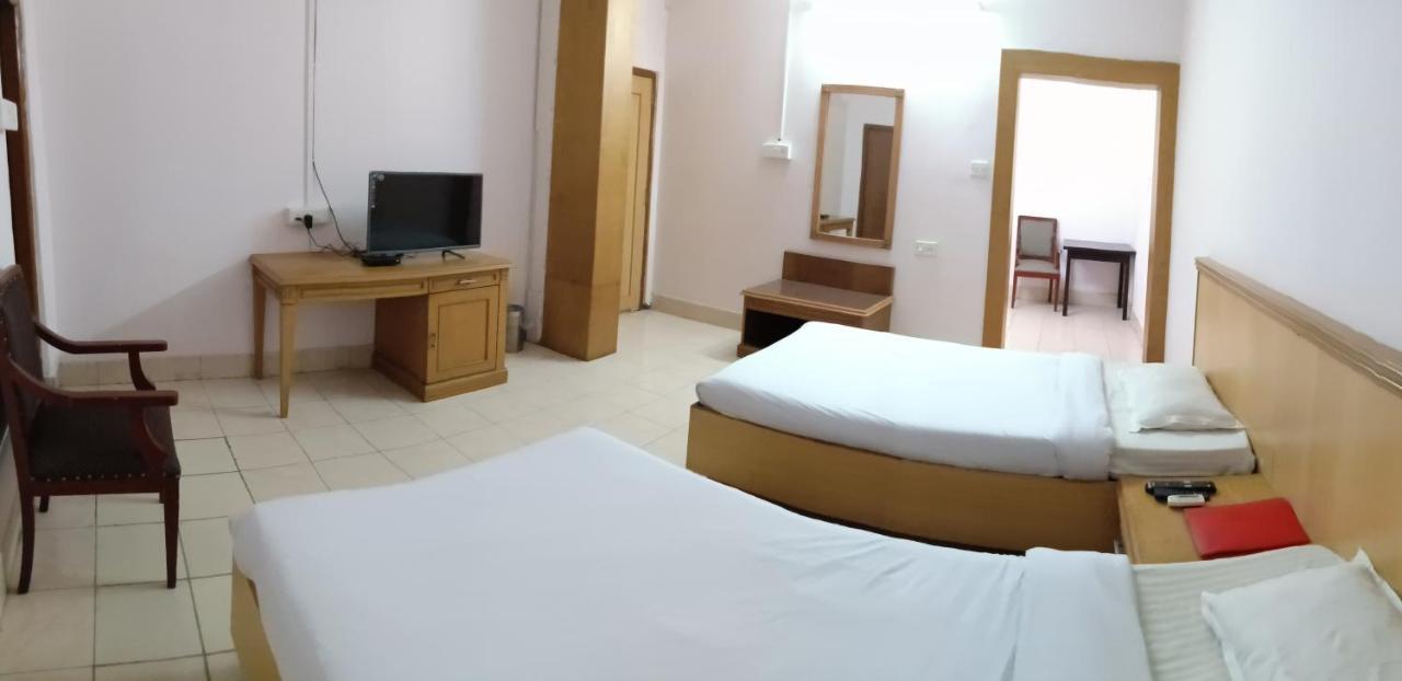 The Regency Hotel Dibrugarh Luaran gambar